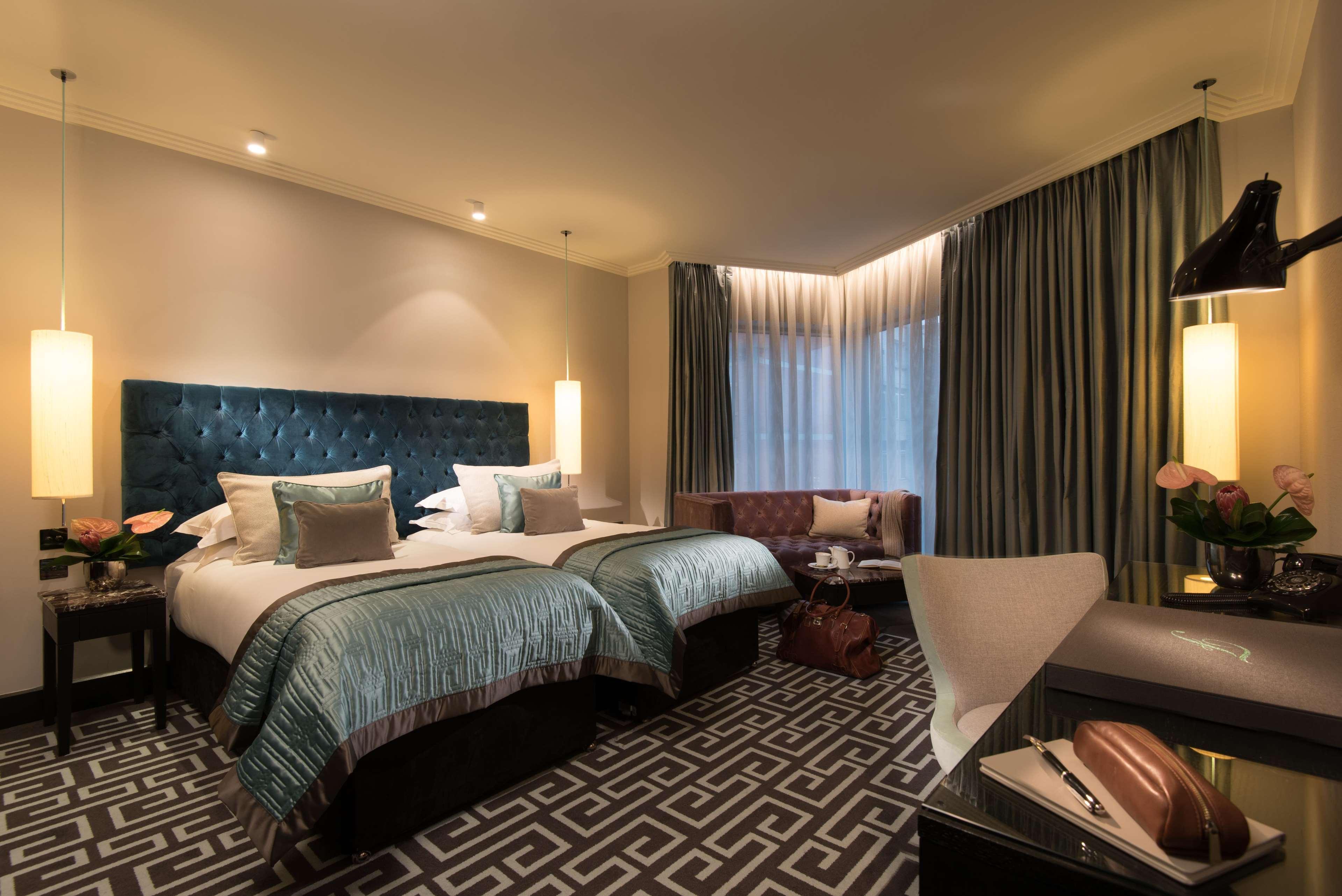 The Fitzwilliam Hotel Belfast Bagian luar foto Deluxe Room