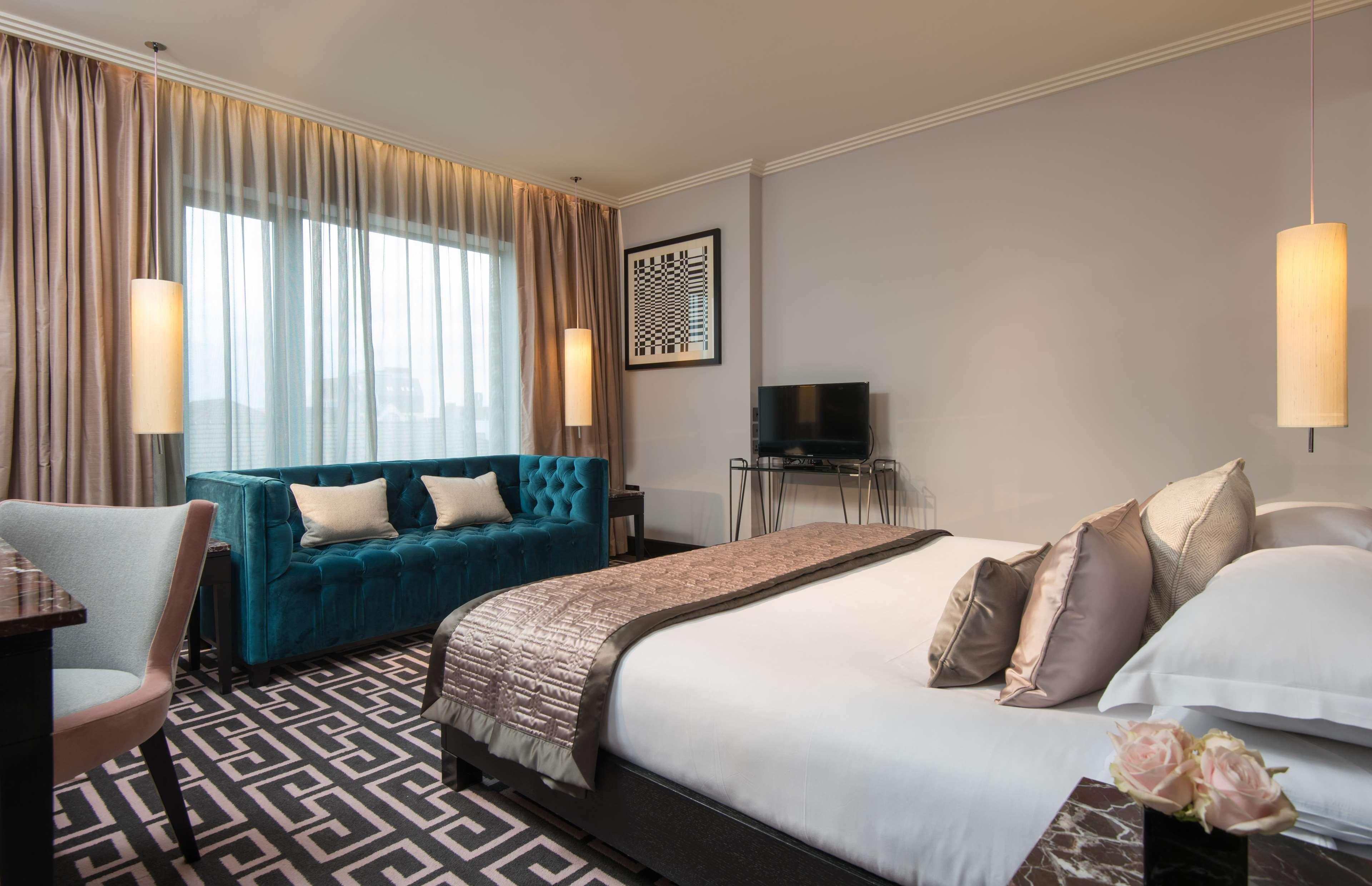 The Fitzwilliam Hotel Belfast Bagian luar foto Deluxe Room